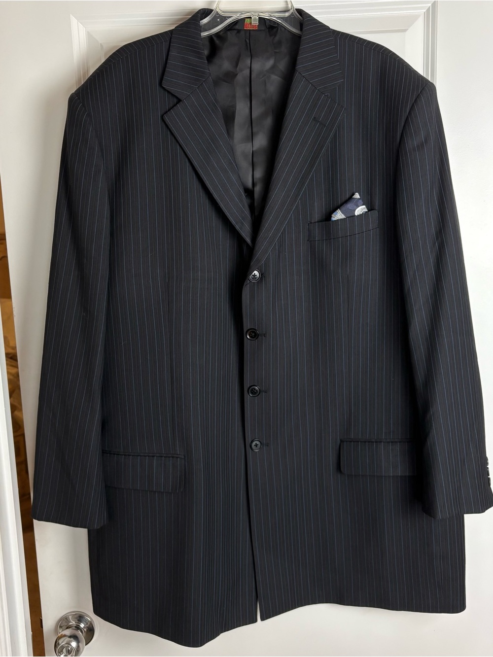 Riccardo Men's Black Pinstripe 4-Button Suit Jacket
